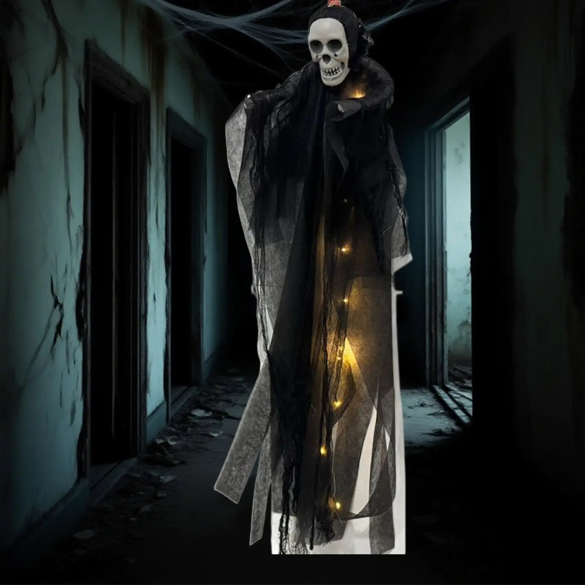 Halloween Hanging Skeleton Ghost Decoration Lighted Skull Ornament Horror Props Haunted House Outdoor Tree Decor Party Supplies
