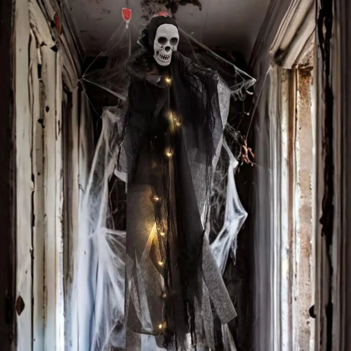 Halloween Hanging Skeleton Ghost Decoration Lighted Skull Ornament Horror Props Haunted House Outdoor Tree Decor Party Supplies